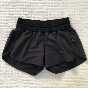 Lululemon Tracker shorts